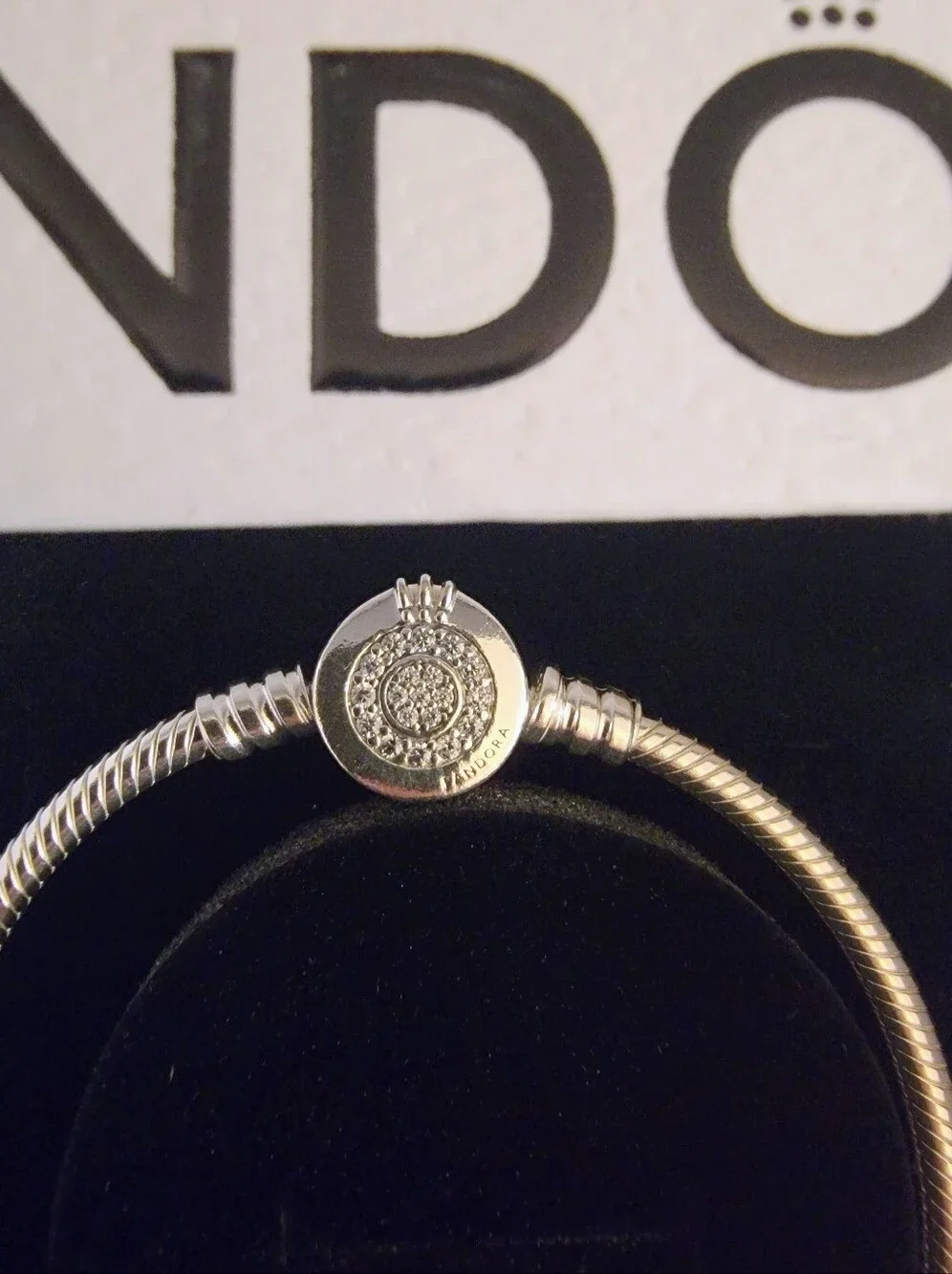 Pandora Moments Sparkling Crown Bracelet